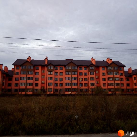 Фасад житлового комплексу 