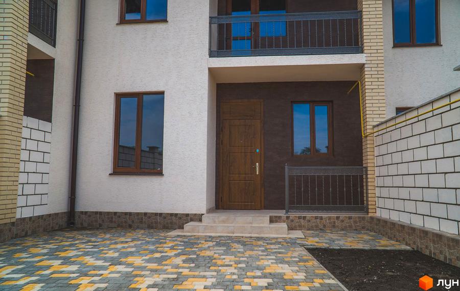 Зовнішній вигляд будинку житлового комплексу 