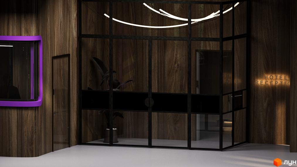 Інтер'єр готелю з дерев'яними стінами, скляною перегородкою та фіолетовим обрамленням дзеркала. На стіні напис HOTEL RECEPTION.