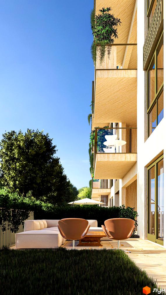 Новобудова Минай має балкони з дерев'яним оздобленням та великою кількістю рослин. На прибудинковій території облаштована тераса з меблями та газоном.