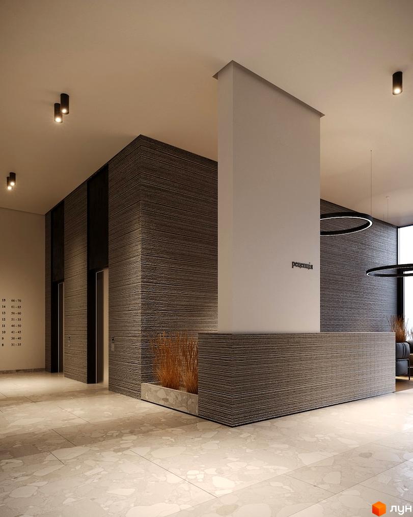 Інтер'єр вестибюлю Житлового комплексу Липські вежі з рецепцією та ліфтами. Стіни оздоблені темними панелями, підлога світлою плиткою.