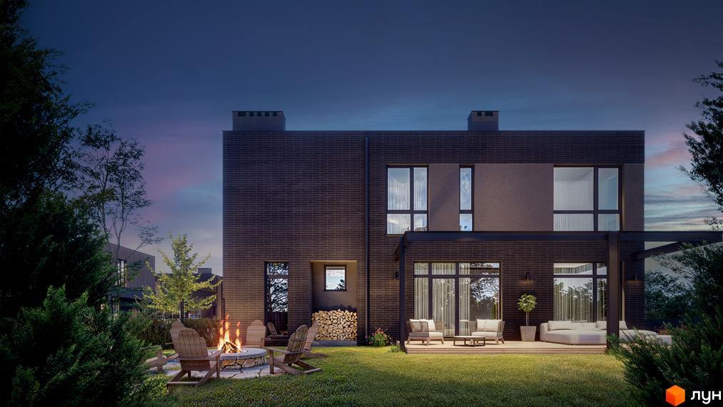 Темний фасад будинку Котеджного містечка AtHome з великими вікнами та терасою. На прибудинковій території зелений газон, місце для вогнища та дерева.