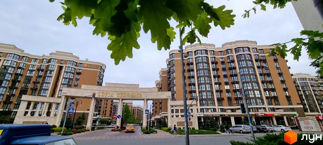 Үйдегі жалаңаш отбасылардың суреттері