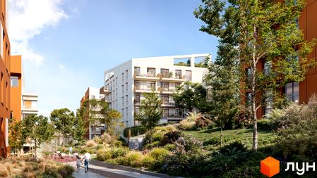 Білосніжний будинок ЖК SOUL PARK з терасами та балконами, поруч зелена прибудинкова територія з рослинами та дитячим майданчиком.